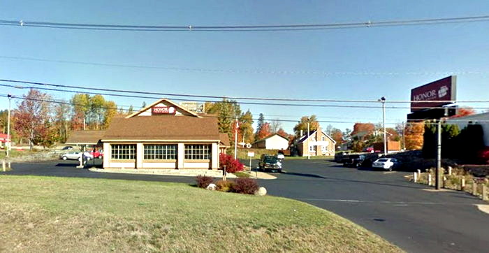 Long John Silvers - Marquette - 2424 W Us-41 (newer photo)